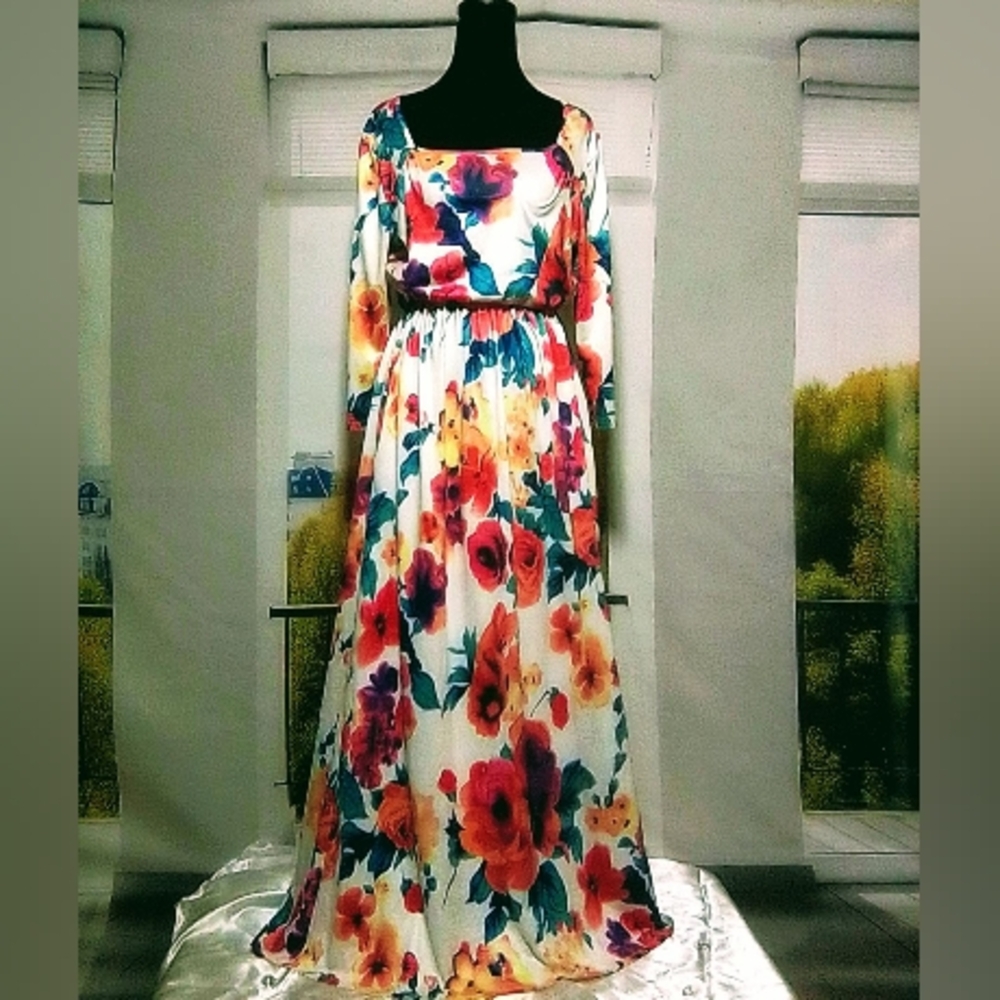 Floral Maxi Dress with Long Sleeves